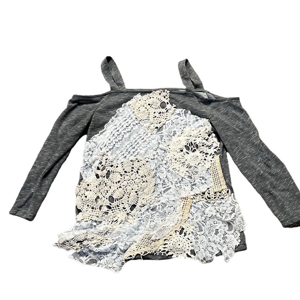 Gray and Cream Lace Patchwork Top box 28